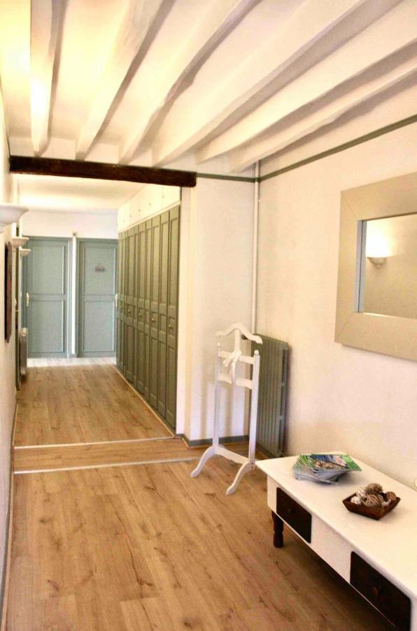 Chambres A La Maison Hermitage Aincourt Extérieur photo