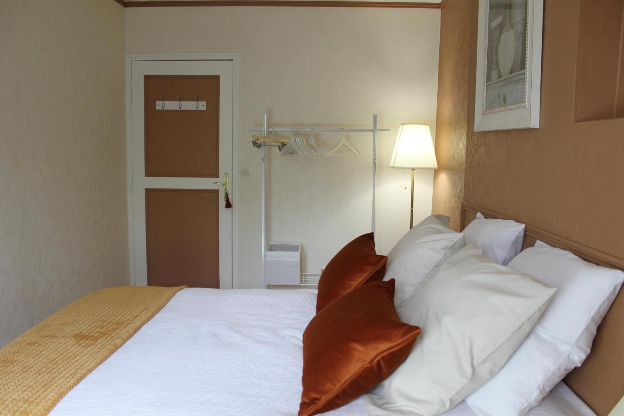 Chambres A La Maison Hermitage Aincourt Extérieur photo