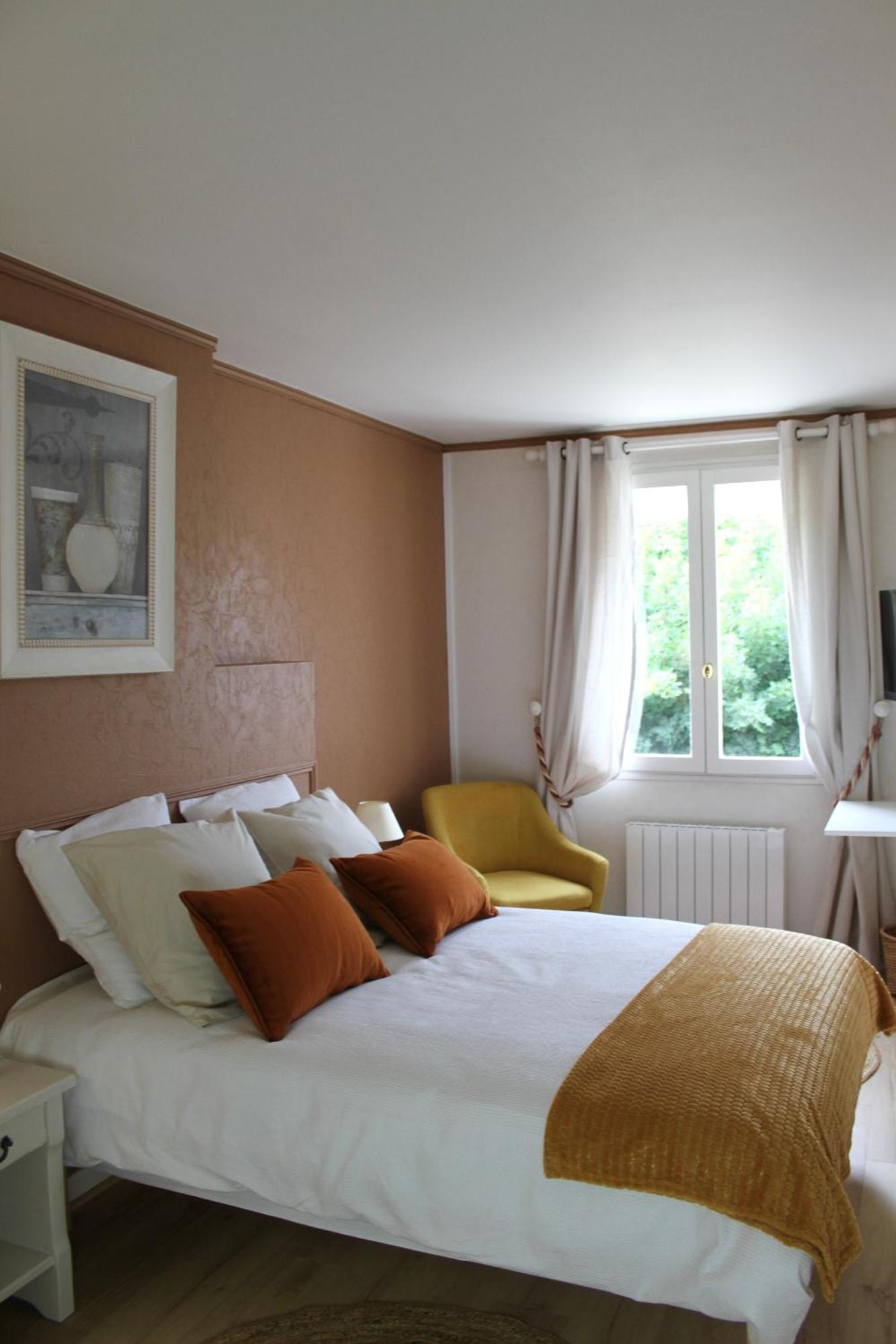 Chambres A La Maison Hermitage Aincourt Extérieur photo
